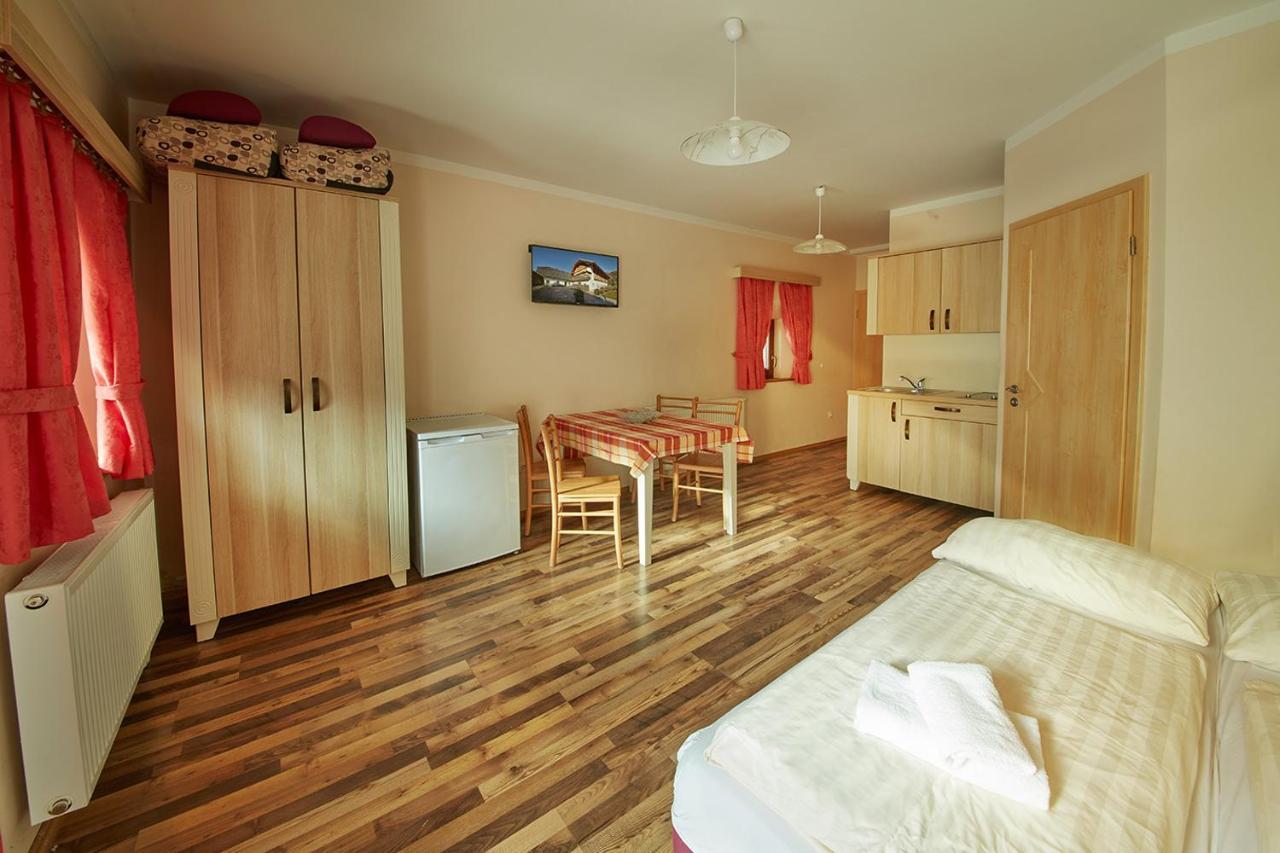 Rute Hotel And Apartments Кранска гора Екстериор снимка