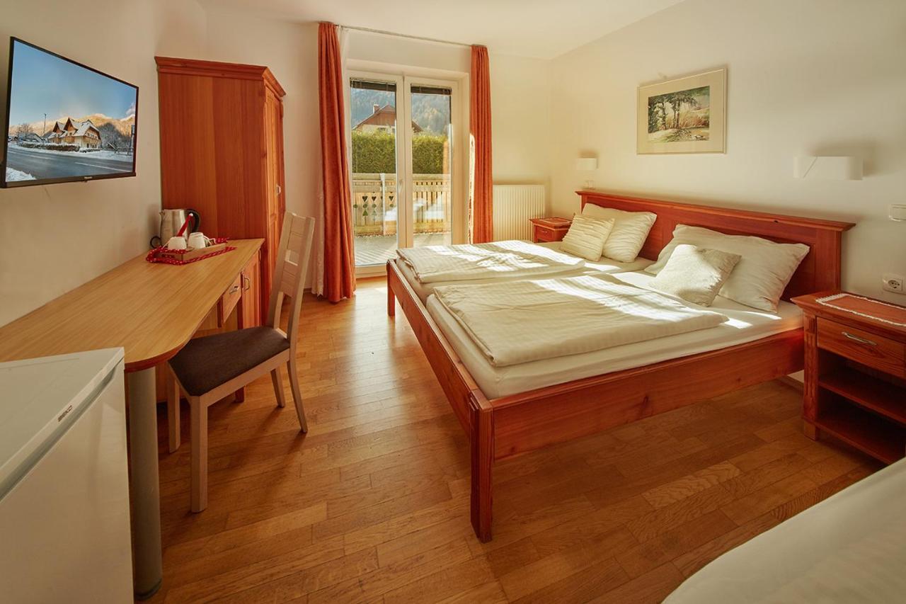 Rute Hotel And Apartments Кранска гора Екстериор снимка