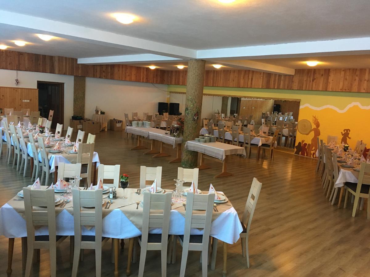 Rute Hotel And Apartments Кранска гора Екстериор снимка